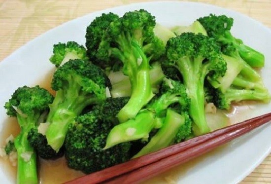 Resep tumis brokoli bawang putih