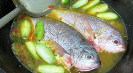 resep ikan ekor kuning masak acar